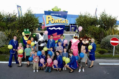 Ferienpark Pontins - Sands 2*